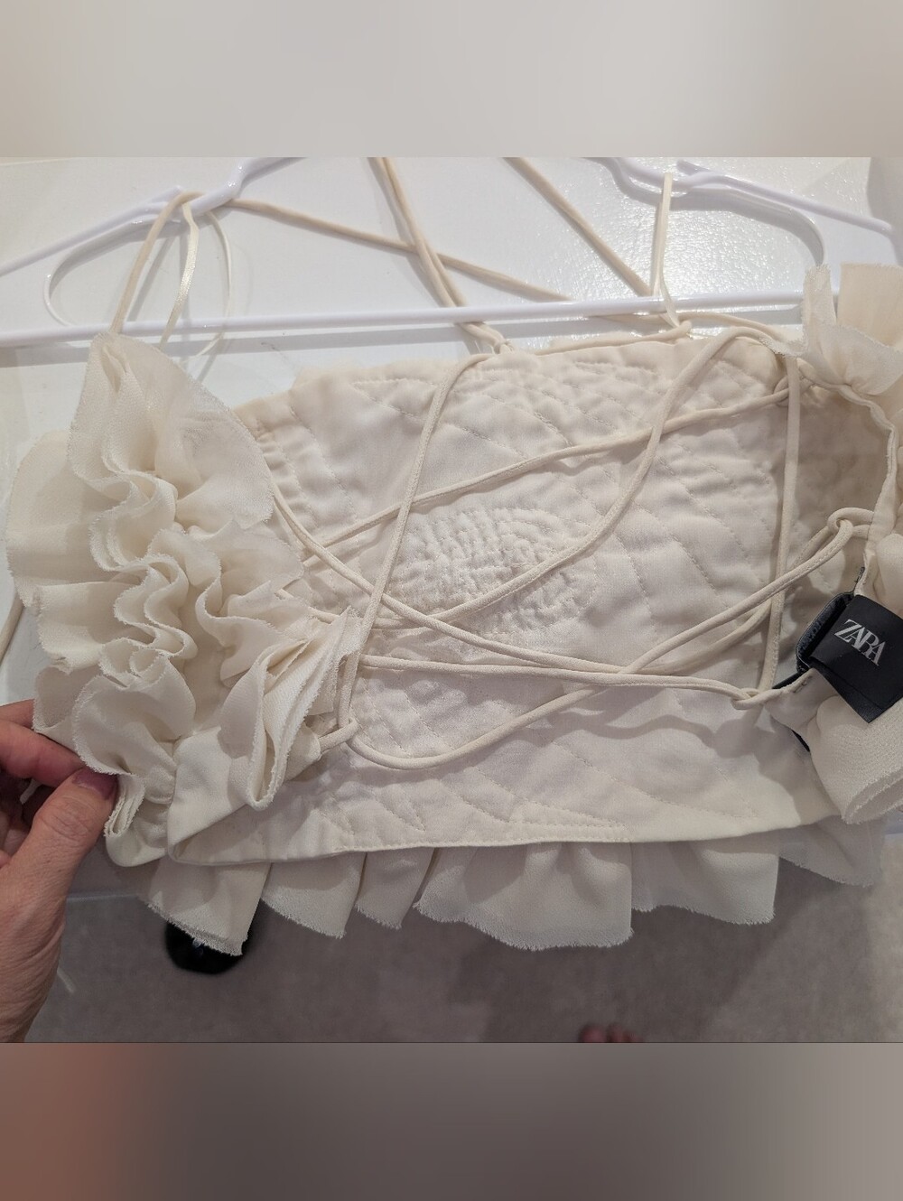 Zara Cream Ruffled Crop Top - Picture 2 of 4